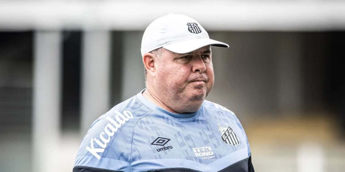 Marcelo Fernandes é treinador do Peixe- Foto: Reprodução/Internet