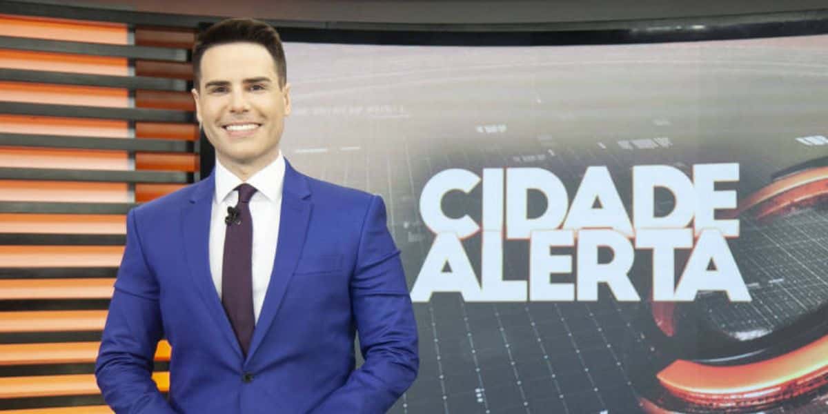 Luiz Bacci é apresentador do Cidade Alerta (Foto: Divulgação / Record)