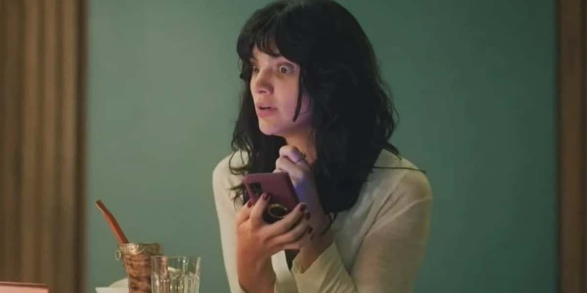 Petra (Debora Ozório) em "Terra e Paixão" (Foto: Reprodução/TV Globo)