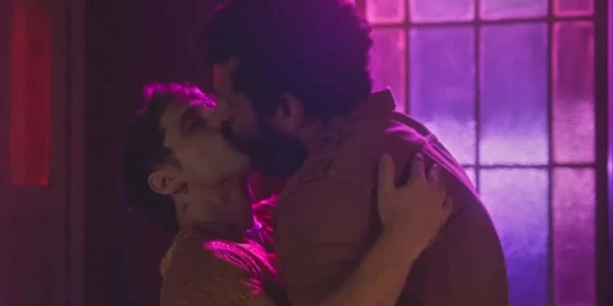 "Terra e Paixão" teve alta audiência com beijo gay (Foto: Reprodução/TV Globo)