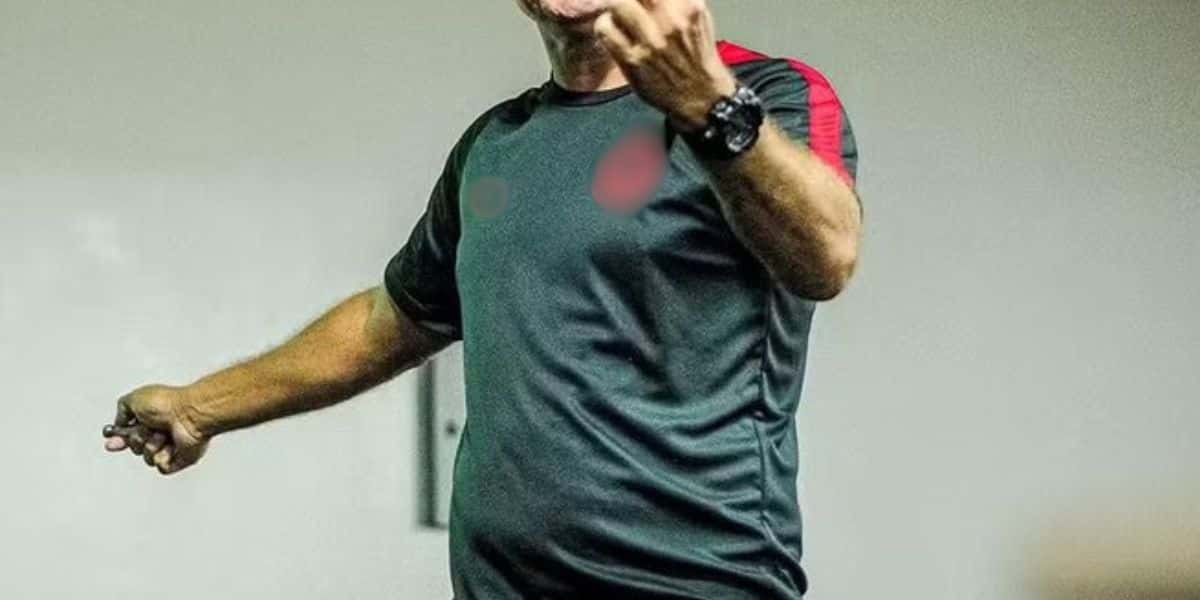 Demissão relâmpago de técnico em janeiro: Escândalo de prisão acaba com adeus definitivo no futebol brasileiro - Foto Reprodução Internet