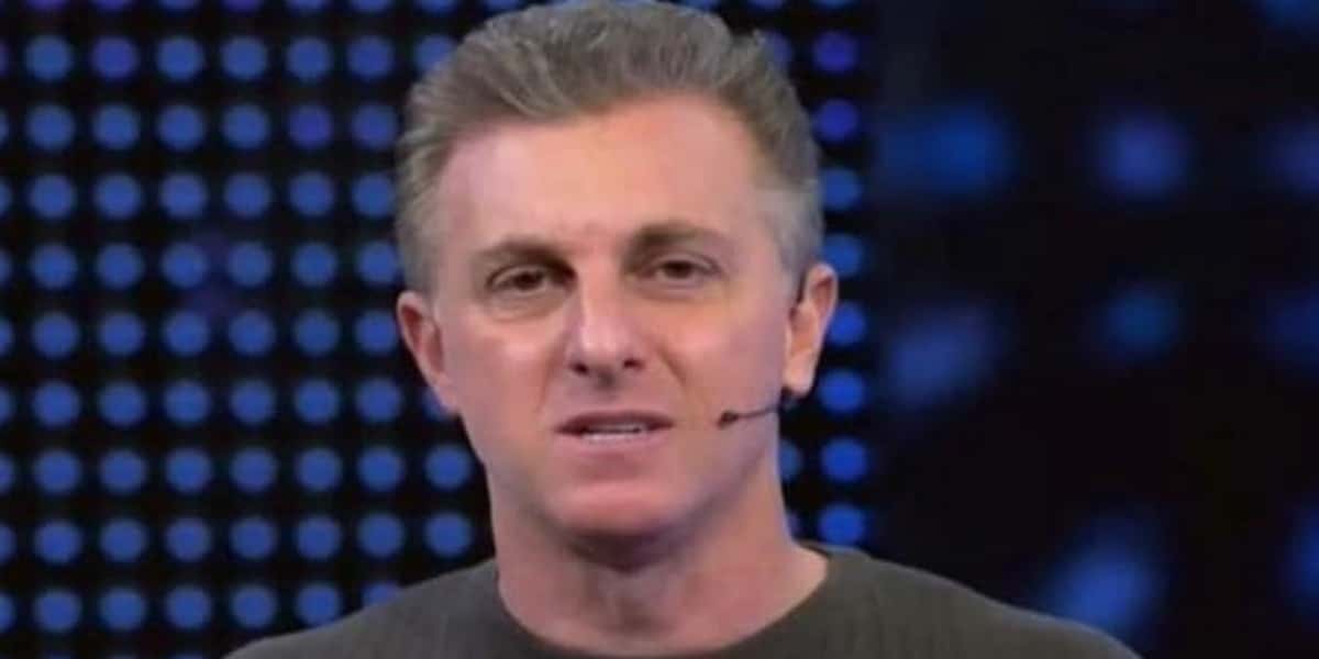 Integrante do "Domingão" teve fim trágico e até Huck foi às lágrimas (Foto: Reprodução Internet)