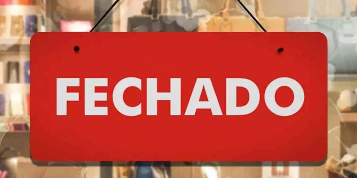 Placa de fechado - Foto: Internet