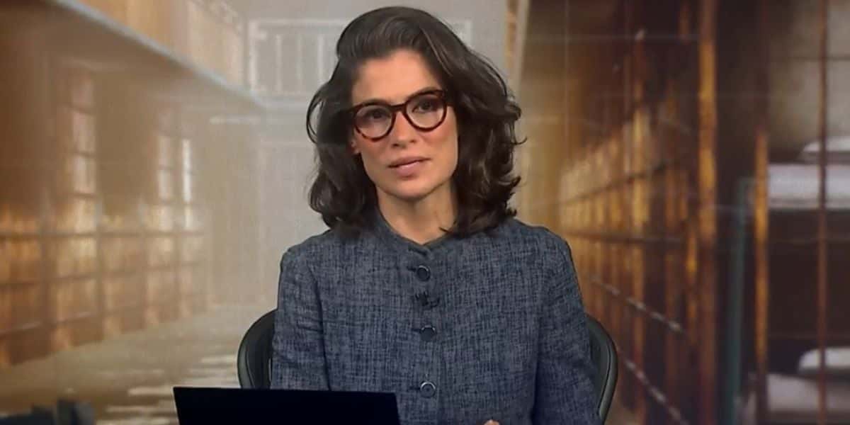 Renata Vasconcellos no Jornal Nacional (Foto: Reprodução / Globo)