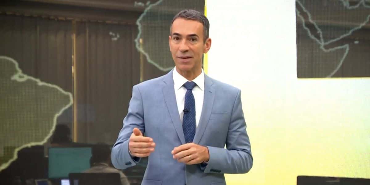 César Tralli no Jornal Hoje (Foto: Reprodução / Globo)