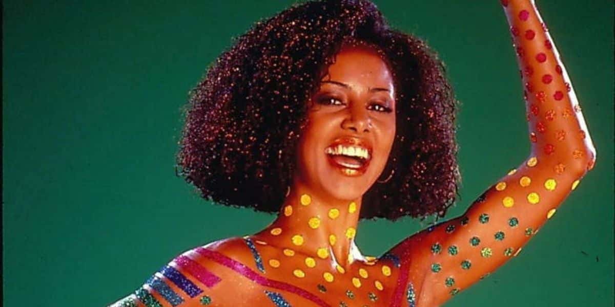 Valéria Valenssa foi a primeira Globeleza da Globo (Reprodução: Globo)