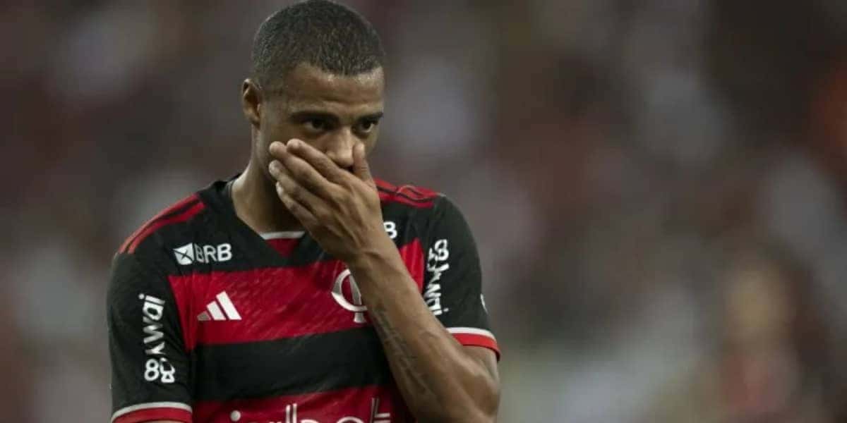 De La Cruz pode deixar o Rubro-Negro em 2025 (Foto: Jorge Rodrigues/AGIF)