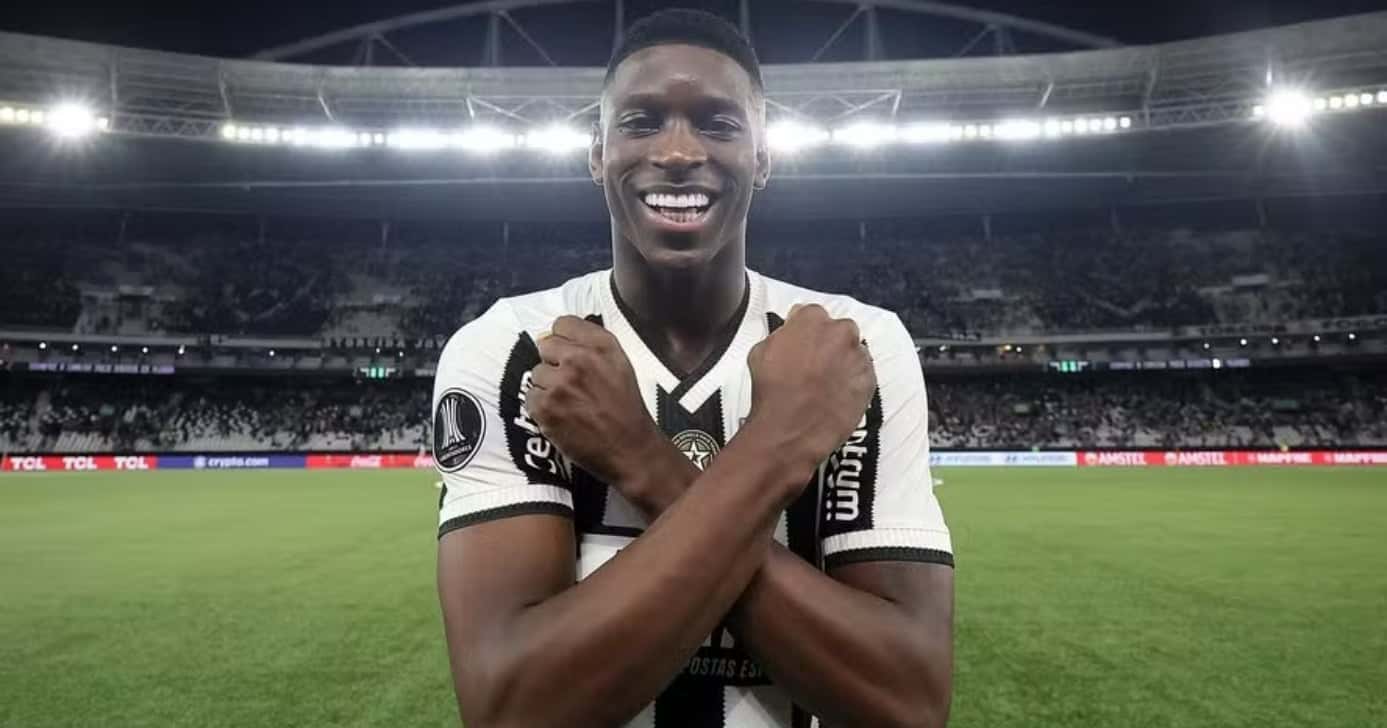 Luiz Henrique pode voltar para o Botafogo em 2025 (Foto: Vitor Silva/Botafogo)