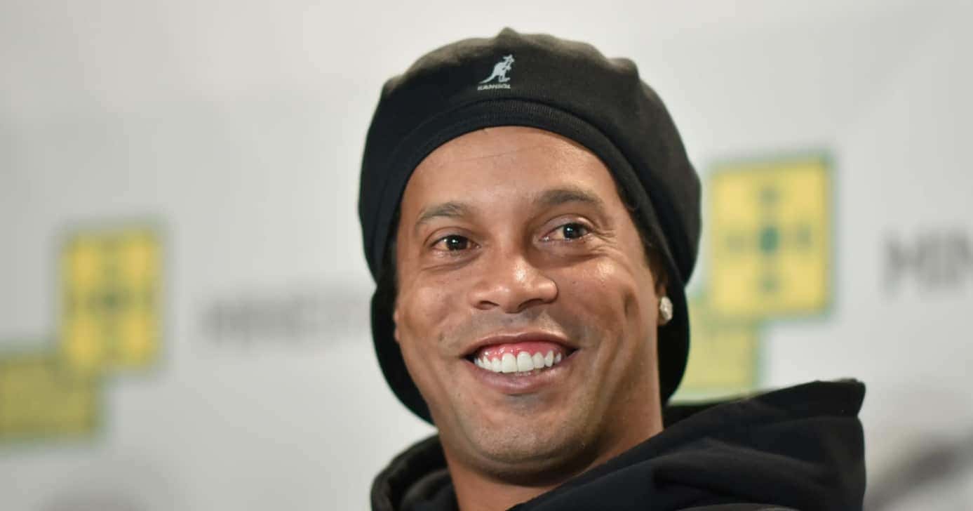 Ronaldinho emite comunicado e anuncia volta triunfal a Bahia - (Montagem / TV FOCO)