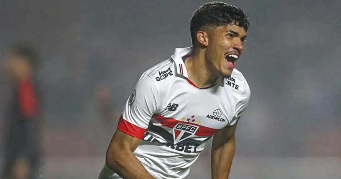 Após William Gomes, outro craque prepara saída do São Paulo (Foto: Divulgação/ São Paulo FC)