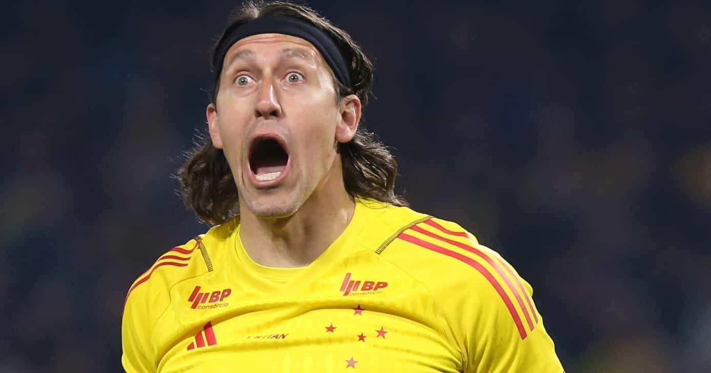 Cássio como goleiro do Cruzeiro (Foto: Daniel Jayo/Getty Images)