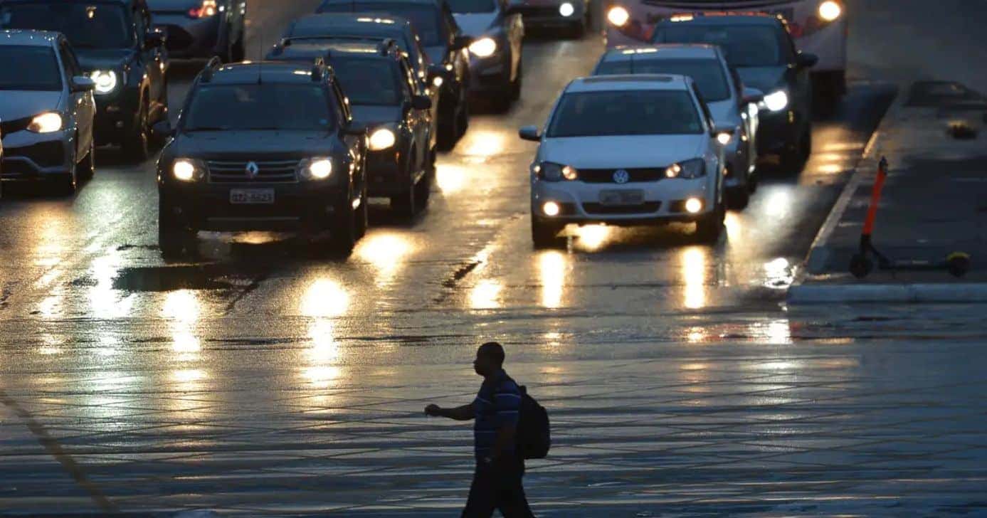 Entenda as regras sobre o trânsito (Foto: Agência Brasil)