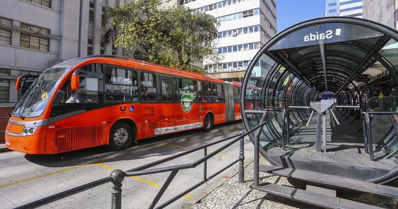 Entenda regra sobre os ônibus de Curitiba, no Paraná (Foto: SMCS)