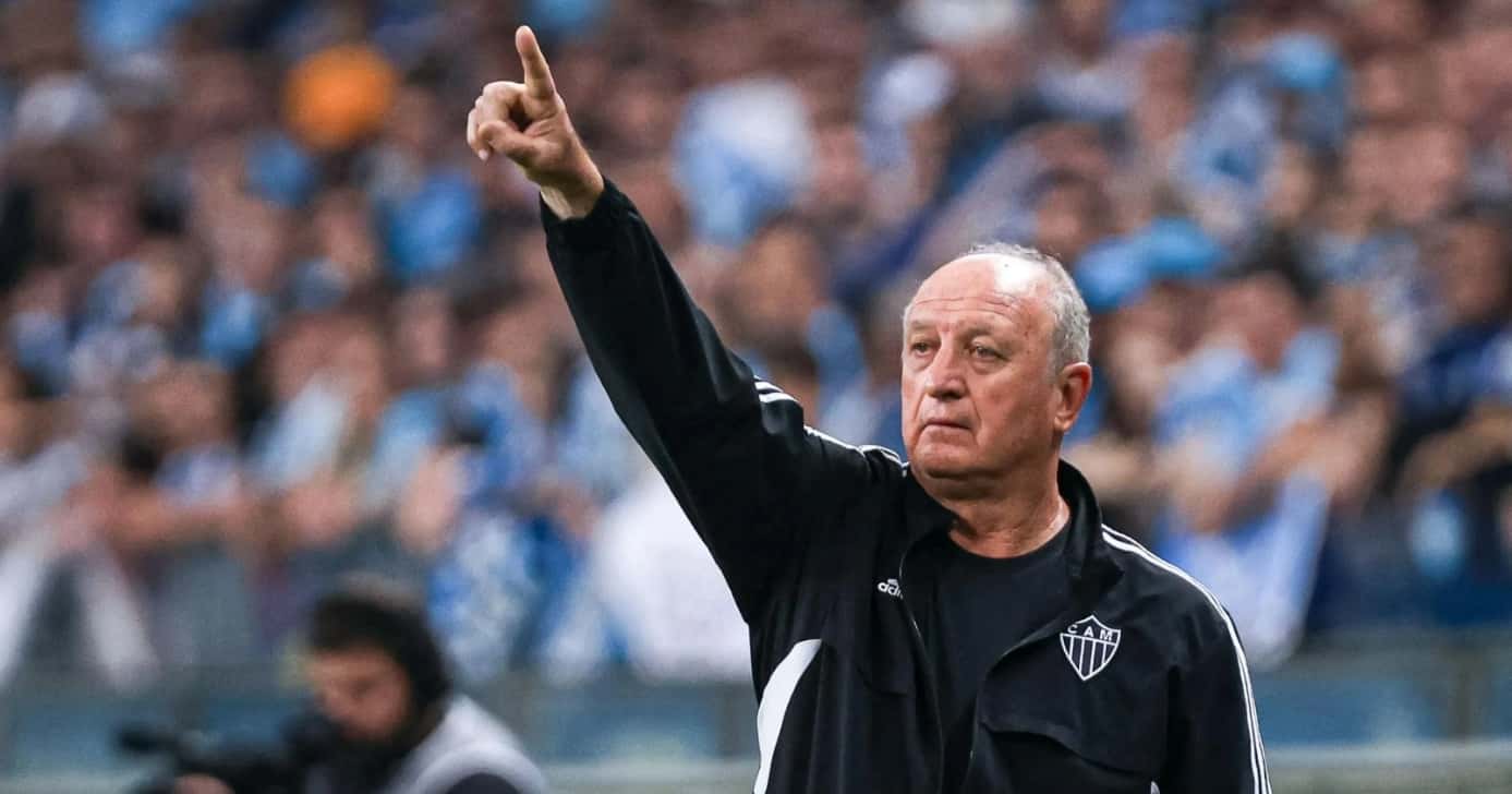 Vingança contra o Atlético-MG: Felipão se aproxima de rival (Foto: Maxi Franzoi/Gazeta Press)