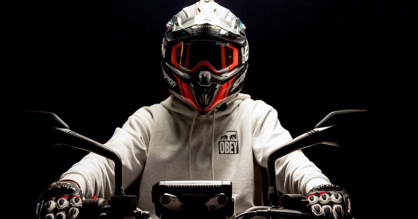 Ilustração motoqueiro (Foto: Canva)