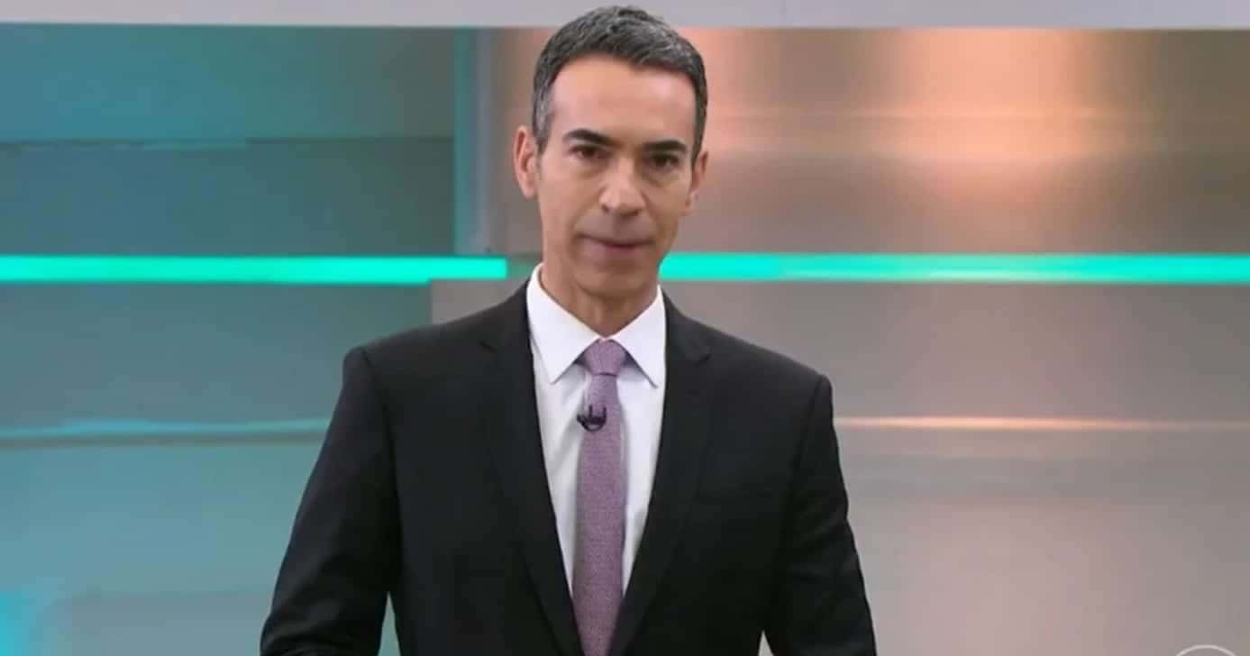 Tralli quebra protocolo no Jornal Hoje e revela passado na Globo (Foto; Reprodução/Globo)