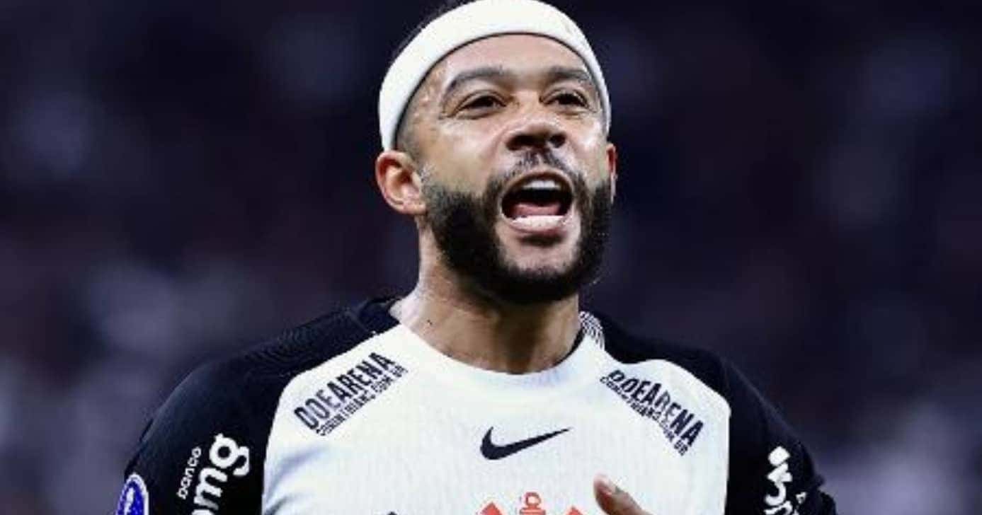 Memphis Dpeay faltou ao treino do Corinthians (Reprodução: Zambrana/AGIF)