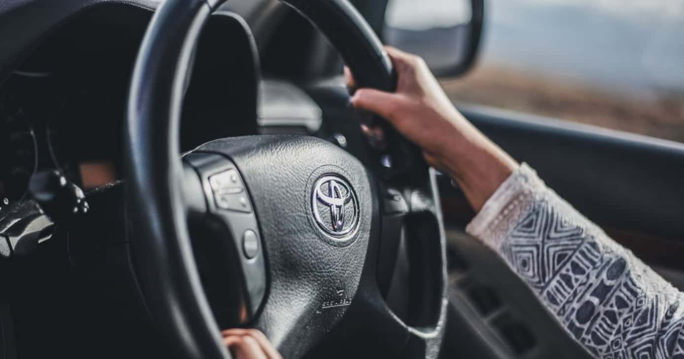 Toyota anuncia novo carro (Foto: Reprodução/ Canva)