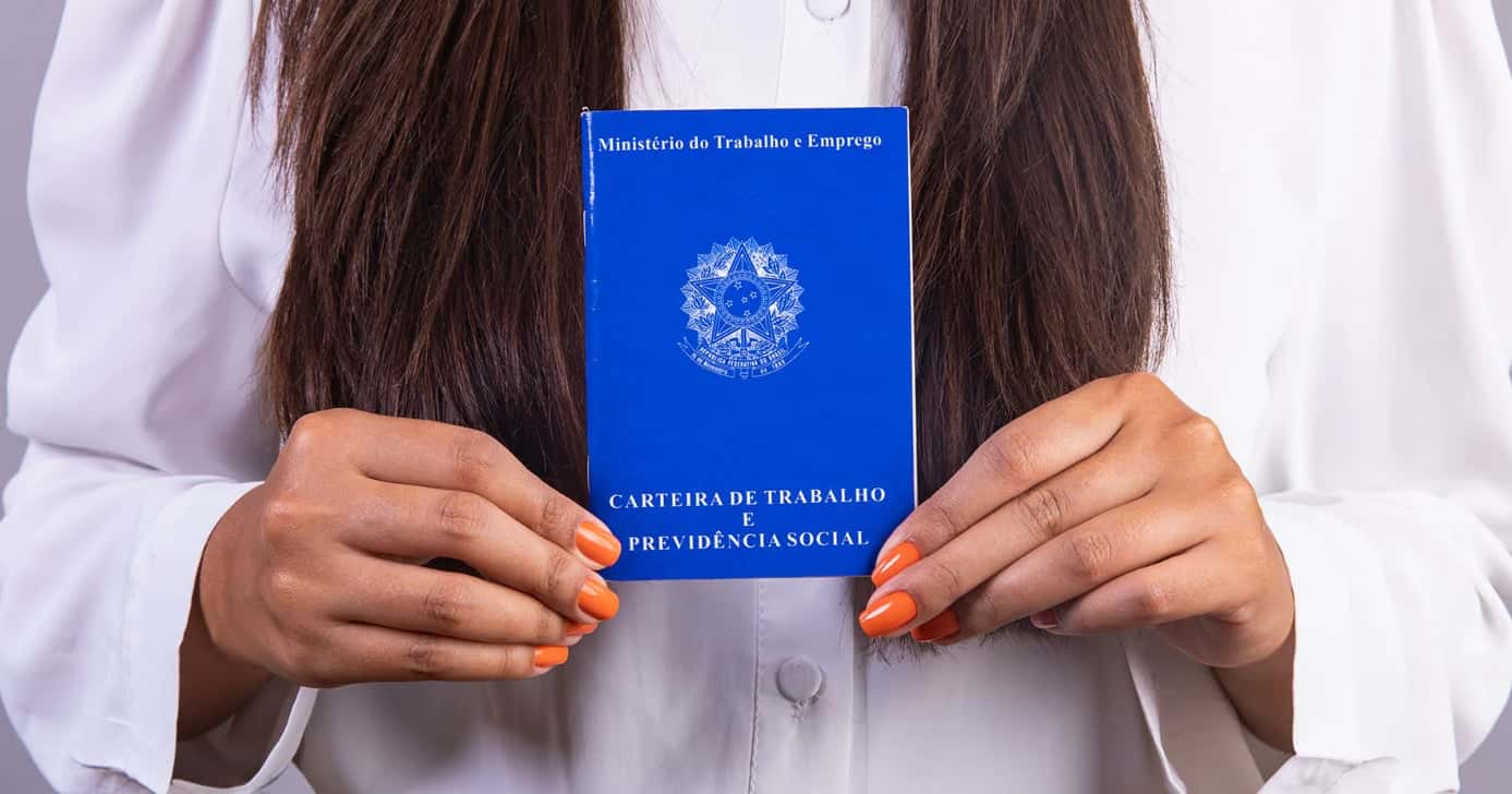 Anúncio aos CLTs sobre leis trabalhista (Foto: Divulgação)