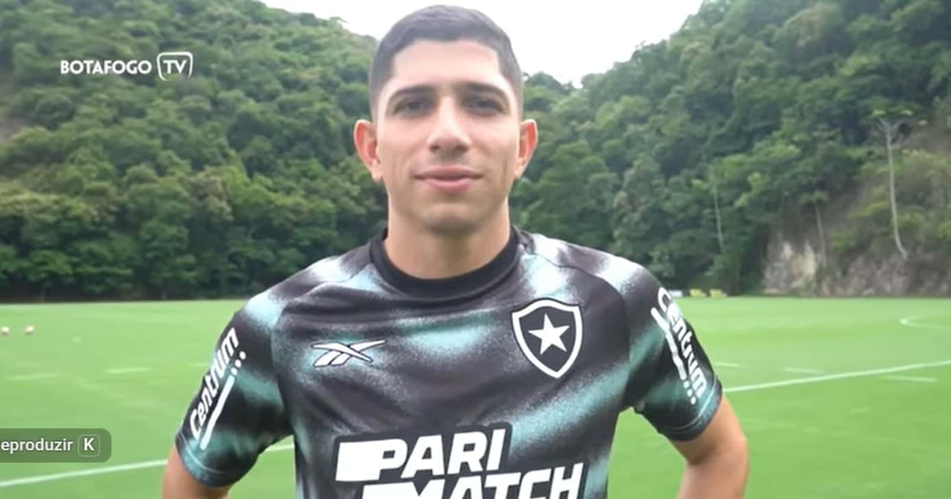 Savarino (Foto: Botafogo TV)
