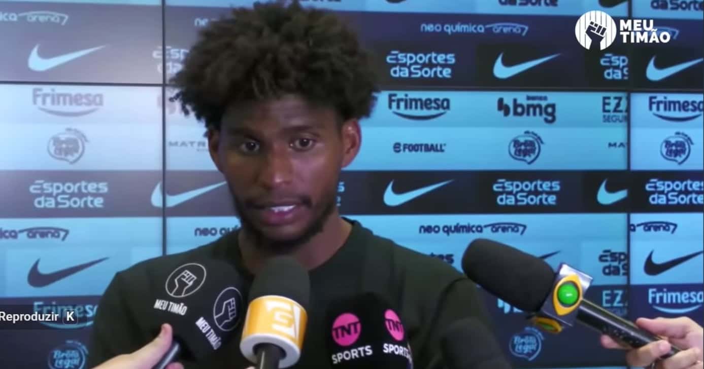 Hugo Souza (Foto: TV Corinthians)