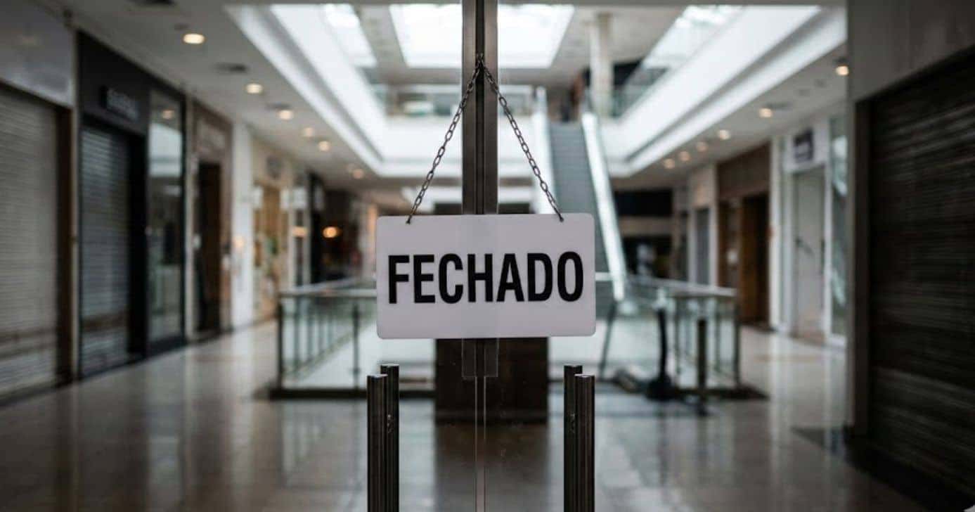 Ilustração shopping fechado (Foto: Montagem TV Foco / GMN)