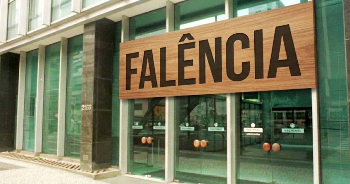 Falência: 3 bancos com intervenção e extintos pelo Banco Central (Foto: Montagem/TV Foco)