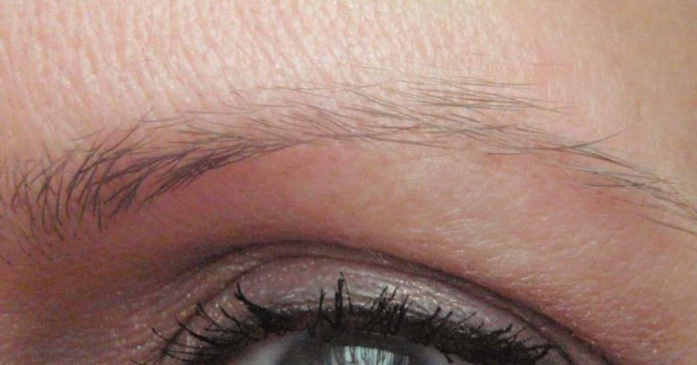 Esses são os 4 truques de preenchimento que dispensam a micropigmentação (Foto: Divulgação)