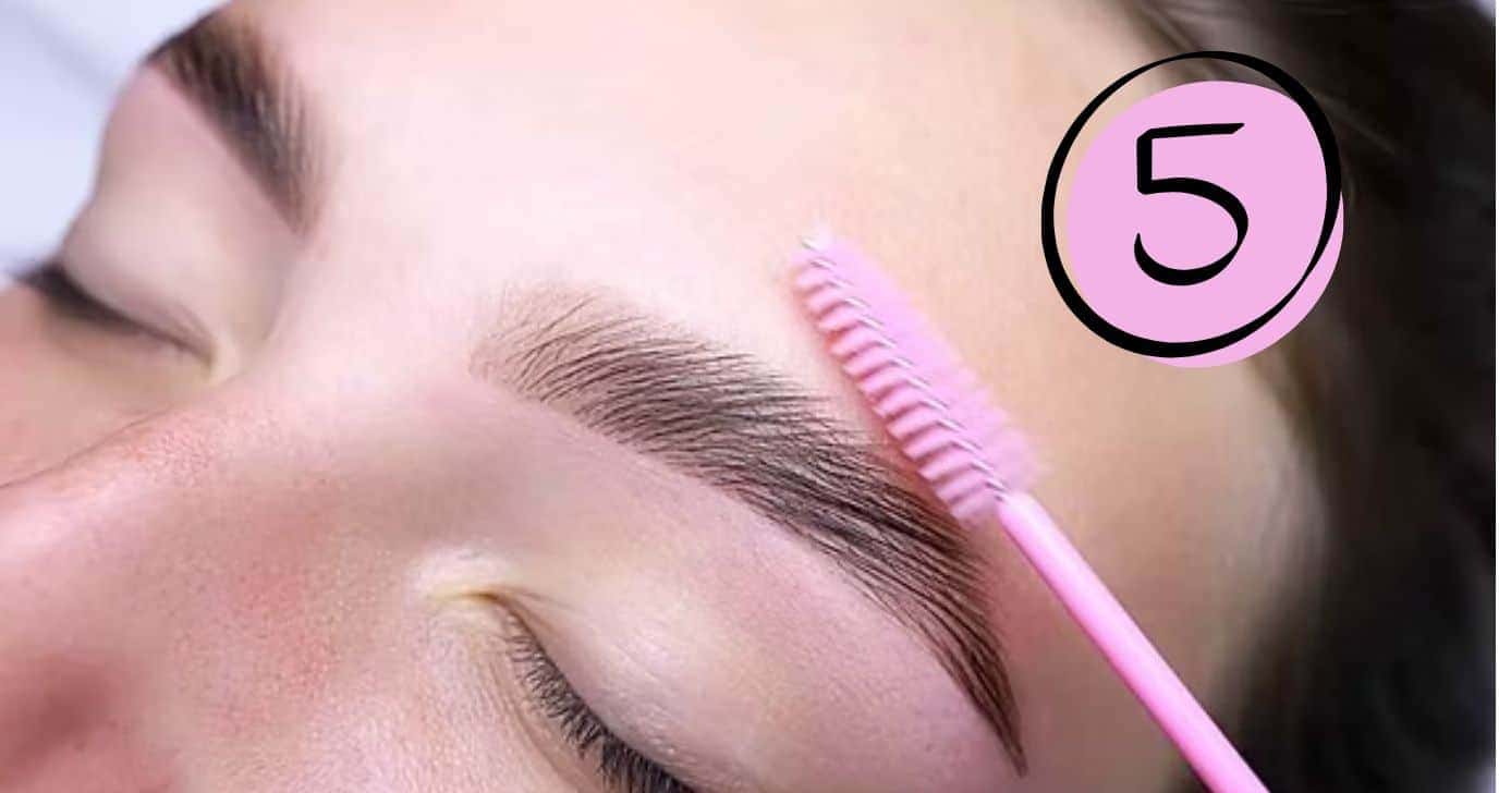 5 passos para sobrancelhas alinhadas e com aparência profissional (Foto Reprodução/Montagem/TV Foco/Canva/Paola)