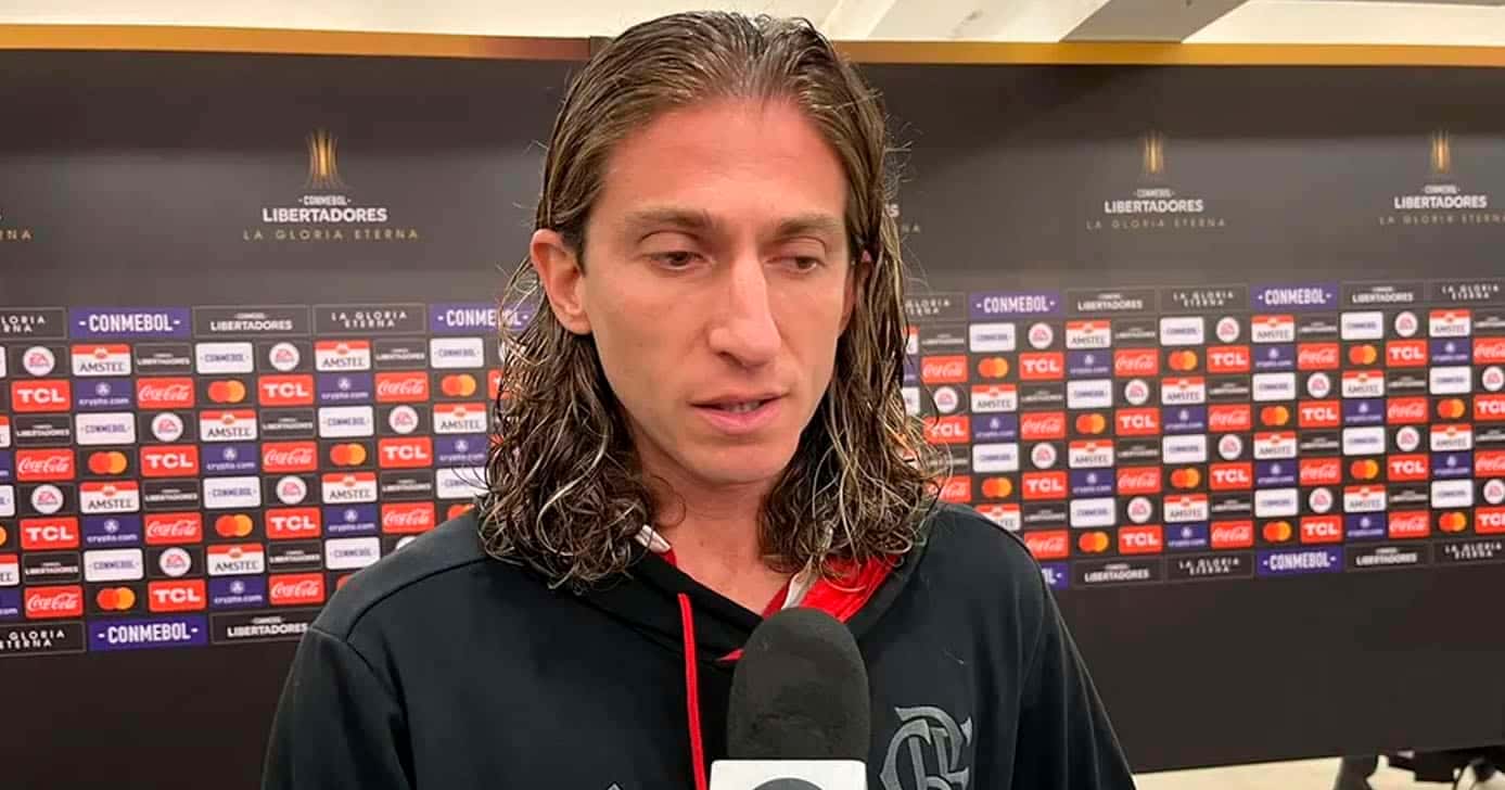 Filipe Luís - (Foto: Reprodução YouTube)