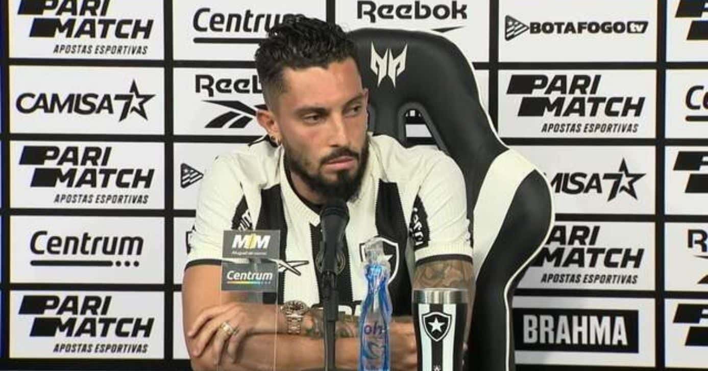 Alex Telles em fim de contrato no Botafogo (Foto: Reprodução/ Internet)