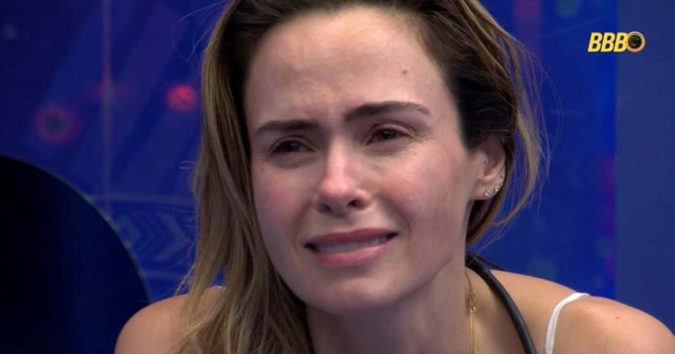Ana Paula Renault avisada sobre a morte do pai (Foto: Reprodução/ Globo)
