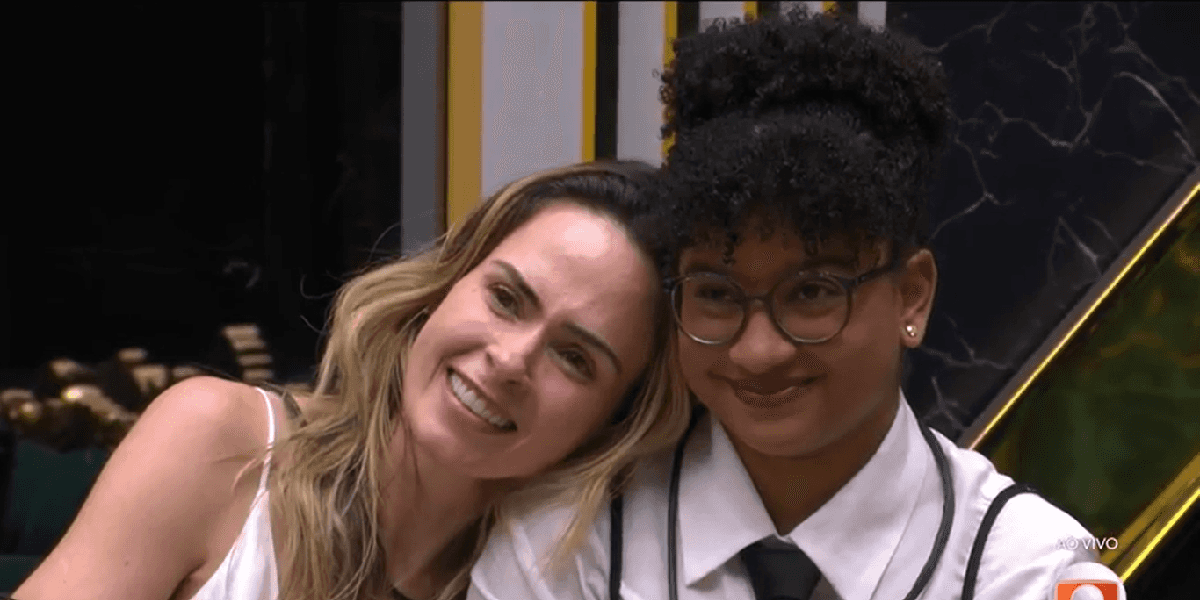 Ana Paula ao lado de Milena na noite de ontem, no BBB 26 (Foto: Reprodução/ Globo)