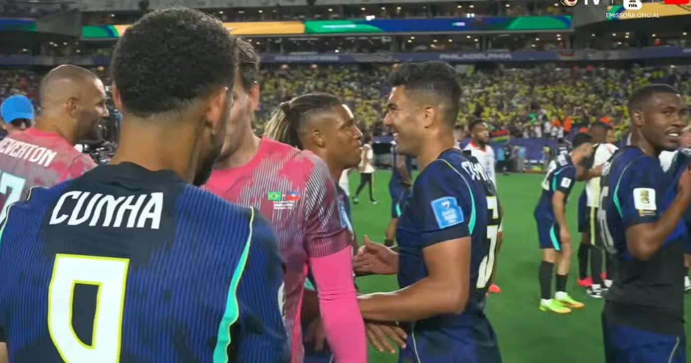 Seleção brasileira em campo - Foto YouTube