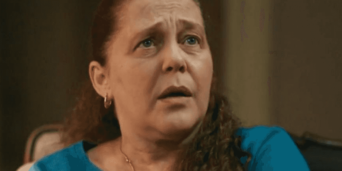 Elisa ao descobrir passado de Enéas (Foto: Reprodução/Globo)
