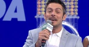 Imagem card com fundo