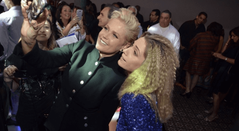 Xuxa Meneghel e Letícia Spiller fotografas na festa da novela "Boogie Oogie"
