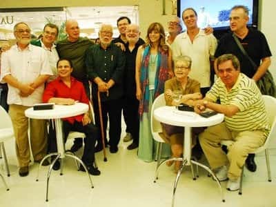 Autores participaram da reunião no Projac