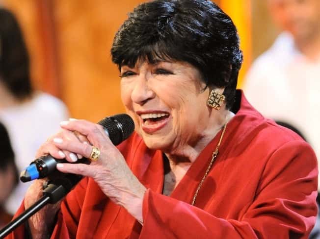 Inezita Barroso comanda o "Viola, Minha Viola" (Foto: Divulgação)