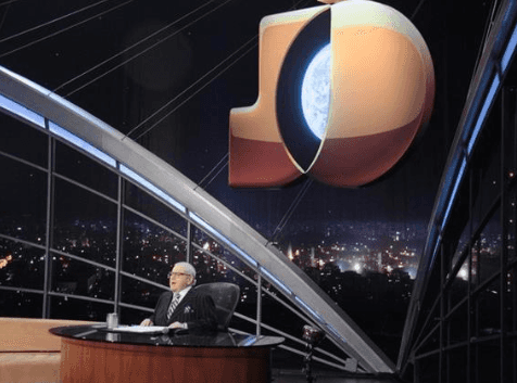 Jô estreou novo cenário na temporada de 2015 (Foto reprodução)