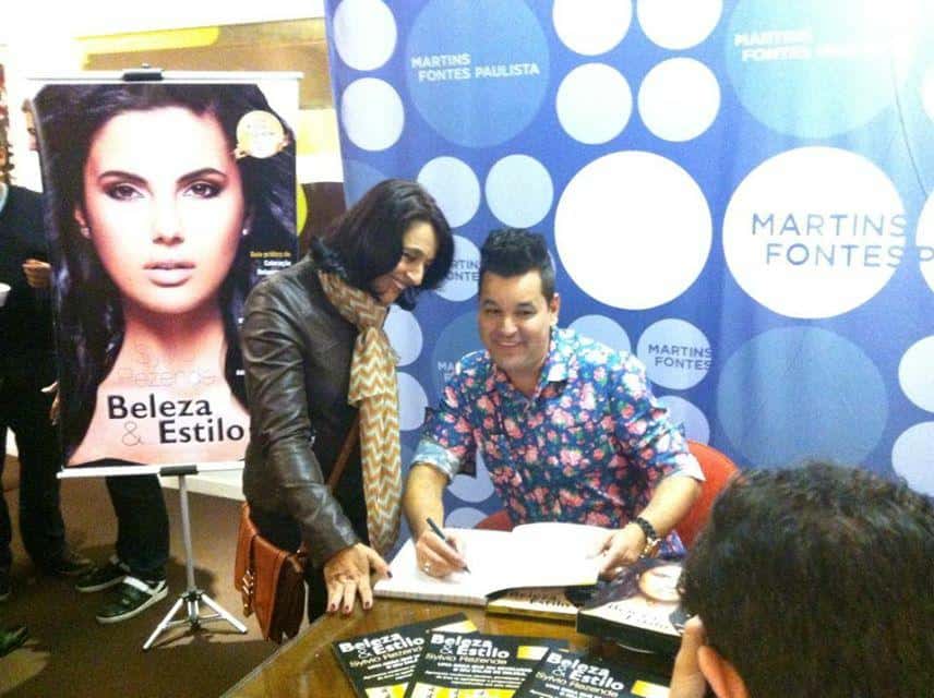 Cátia Fonseca e Sylvio Rezende durante lançamento do livro Beleza&Estética