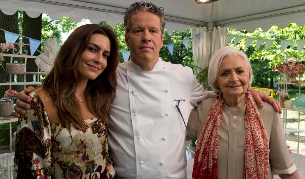 Ticiana Villas Boas com os jurados do reality da Itália, Ernst Knam e Clelia D´Onofrio (Foto: Divulgação/ SBT)