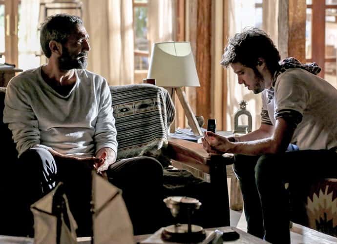 Pedro tem papo emocionante com Miguel (Foto: Ellen Soares/Gshow)