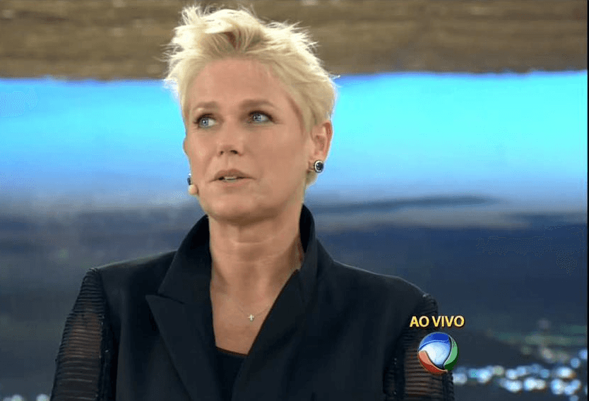 Xuxa Meneghel apresenta um programa na Record (Foto: Divulgação)