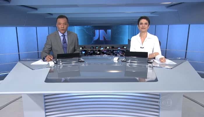 Heraldo Pereira e Sandra Annenberg no comando do "Jornal Nacional" (Foto: Reprodução/Globo)