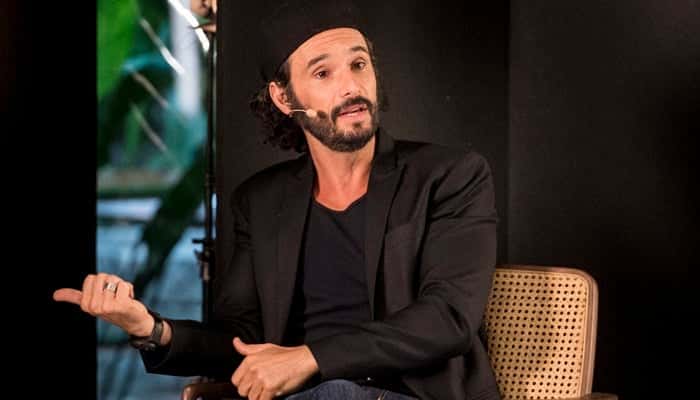 Rodrigo Santoro em entrevista ao "Ofício em Cena", da GloboNews (Foto: Globo/João Cotta)
