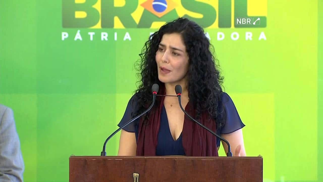 Letícia Sabatella defende a presidente Dilma Rousseff (Foto: Reprodução)