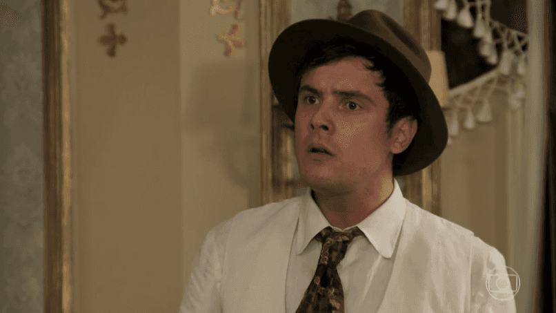 Candinho (Sergio Guizé) em cena de "Êta Mundo Bom" (Foto: Reprodução/Globo)