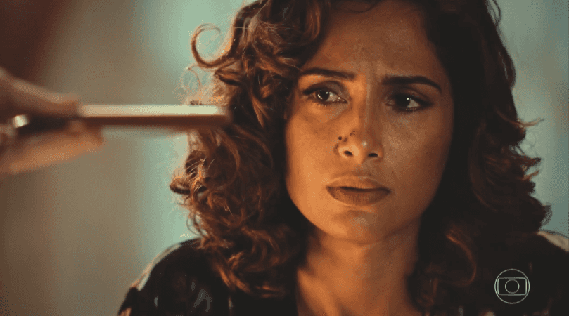 Tereza (Camila Pitanga) em cena de "Velho Chico" (Foto: Reprodução/Globo)