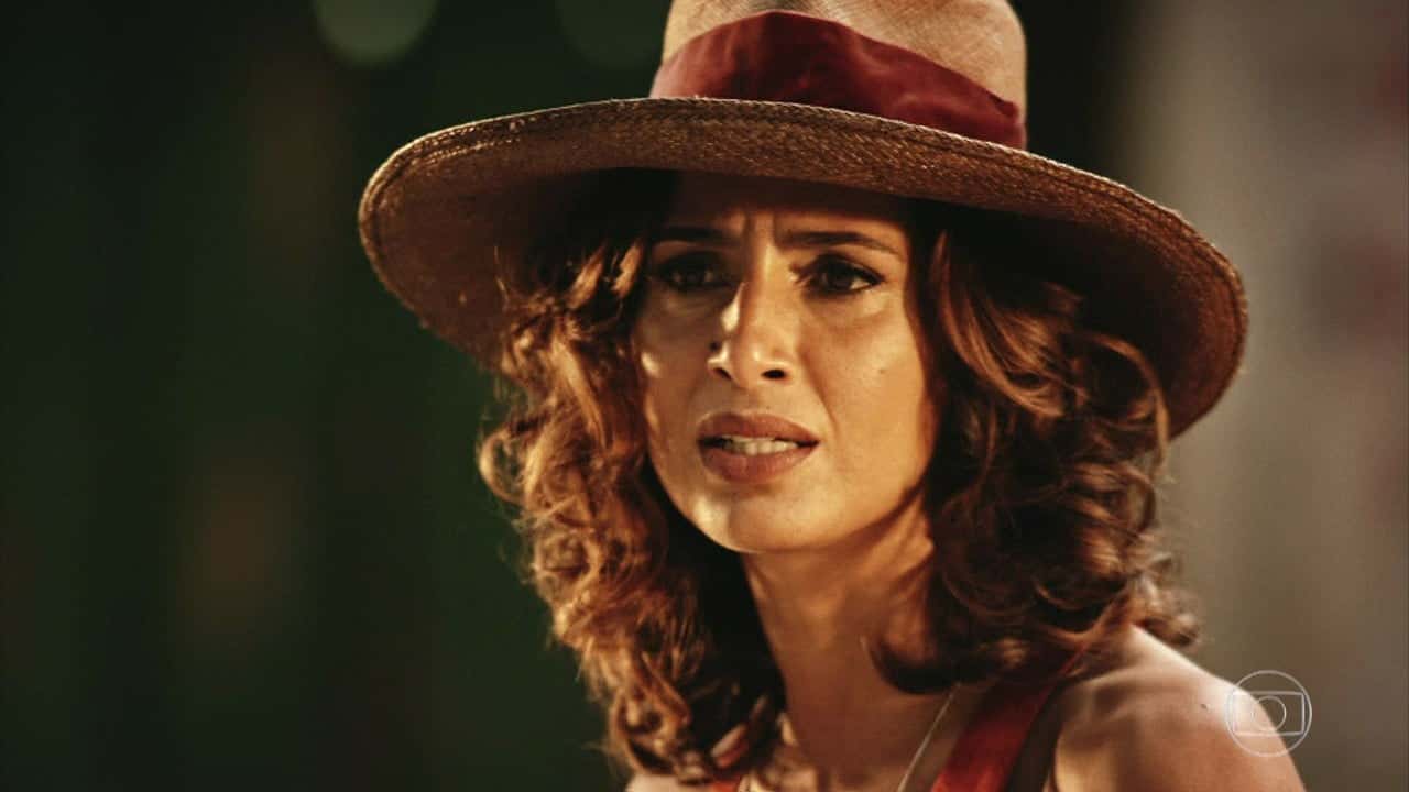 Tereza (Camila Pitanga) em cena de "Velho Chico" (Foto: Reprodução/Globo)